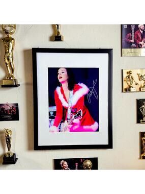 Rare Katy Perry Authentic Signed Autographed 11X14 Framed & Matted COA